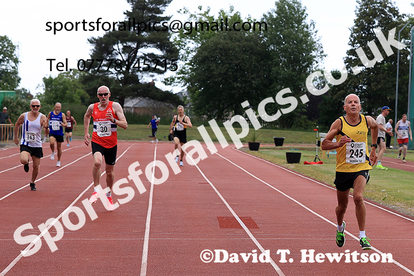 400 metres, 2025 NEMAA Track and Field, Monkton. Photo: David T. Hewitson/Sports for All Pics